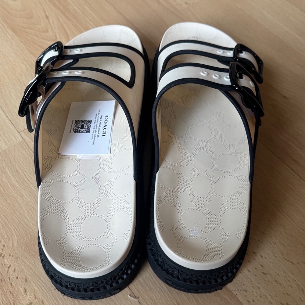 Coach Lainey Sandals in Chalk Black Rubber size 9 - Picture 2 of 6